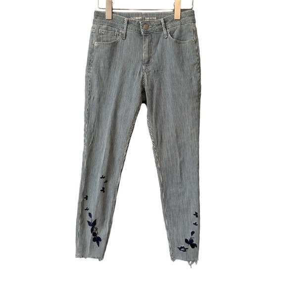 ✨3/$20✨ Old Navy Blue White Striped Mid Rise Rockstar‎ Ankle Raw Hem Jeans. Sz 4 - Picture 1 of 12